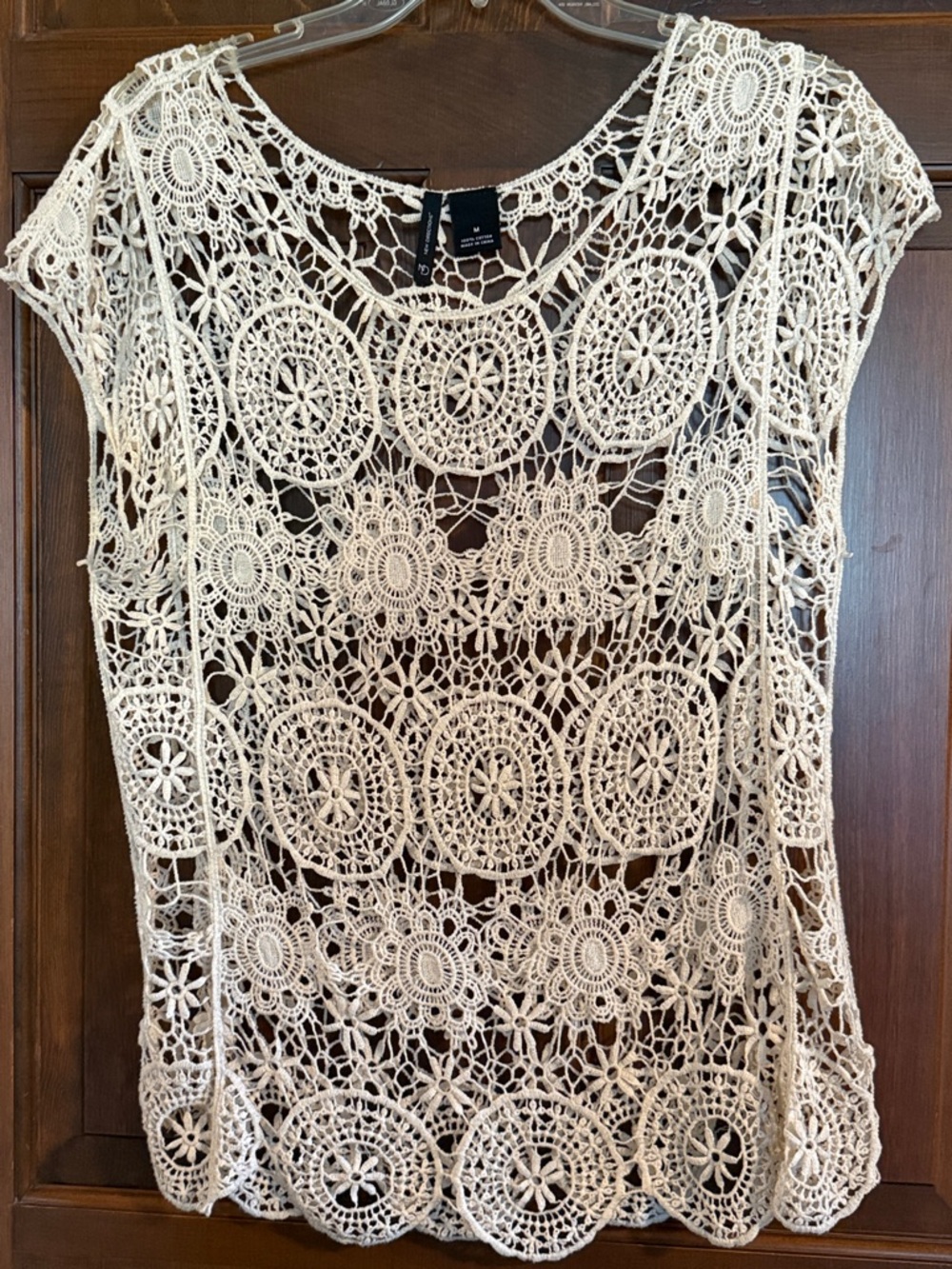 New Directions 100% cotton floral lace top or beach cover size M EUC